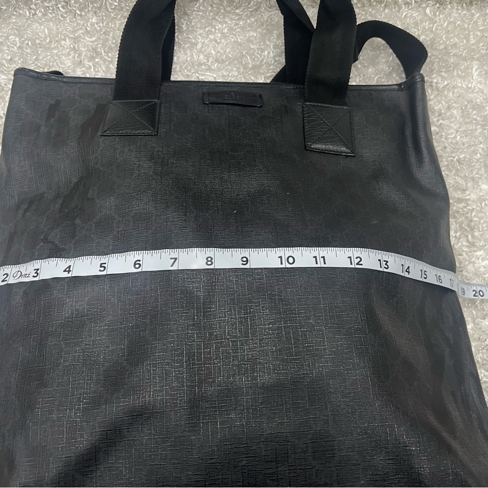 GUCCI GG Supreme Vertical Tote - Picture 10 of 16